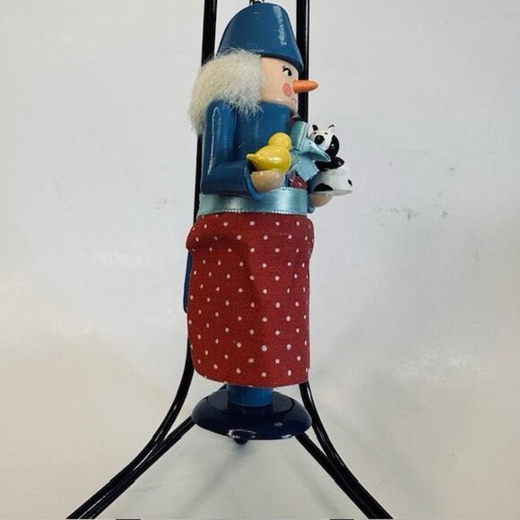 Hallmark Keepsake Ornaments 1992 Frieda The Animals' Friend Nutcracker VTG - Picture 7 of 16